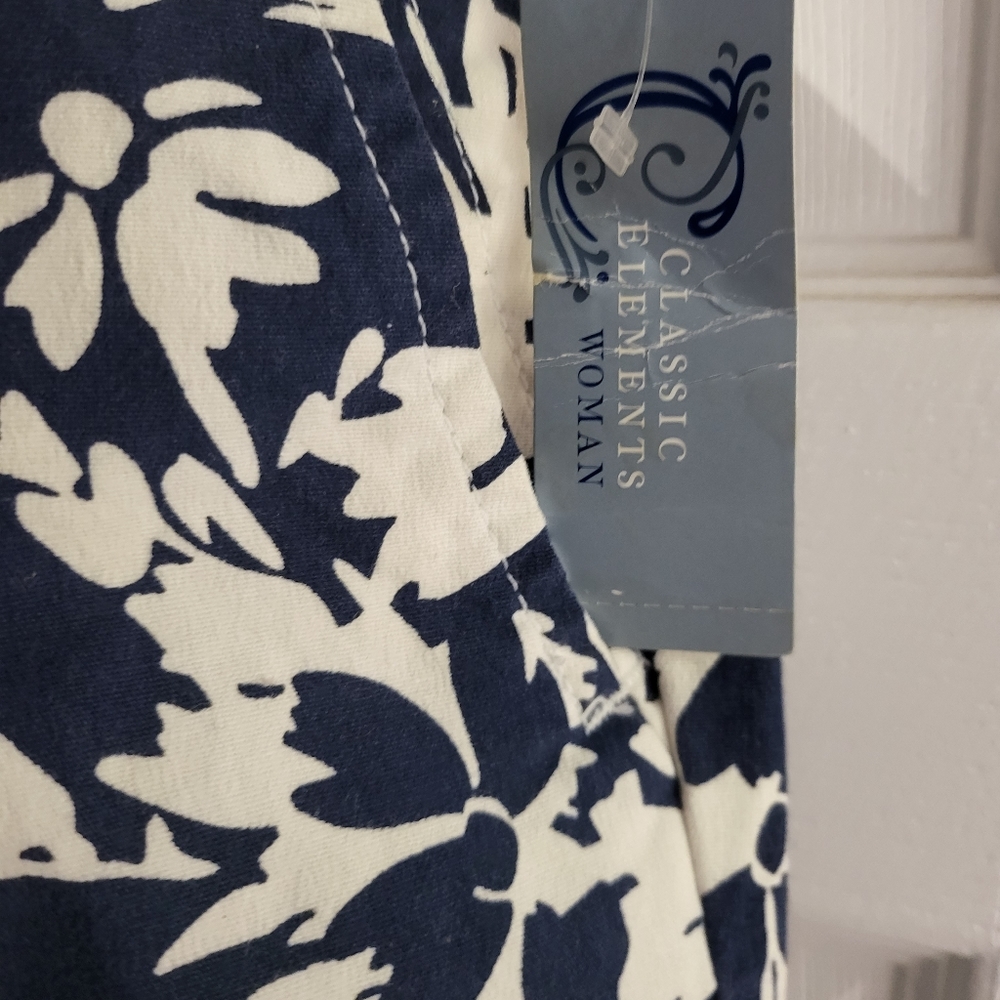 Walking shorts size 24 - Picture 3 of 4